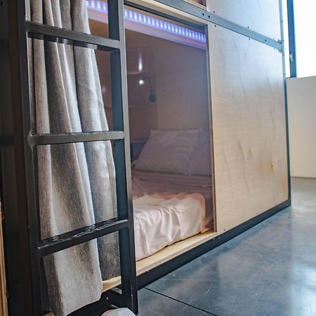 Haven Coliving Hostel Los Angeles Exterior photo