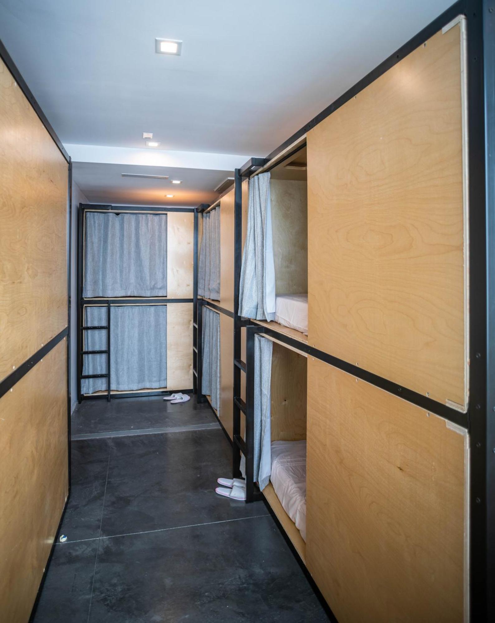 Haven Coliving Hostel Los Angeles Exterior photo